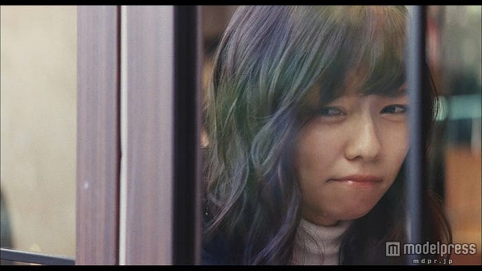 島崎遥香/AKB48「Green Flash」MVより(C)AKS