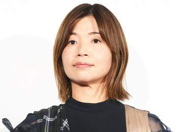 大久保佳代子が変身した大物男性アーティストがそっくりすぎてネット爆笑 辛口・有吉弘行も「似てるんだよ」