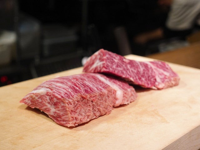 肉へのこだわりがスゴイ…!早くも予約困難となっている大阪の人気店「京洛焼肉