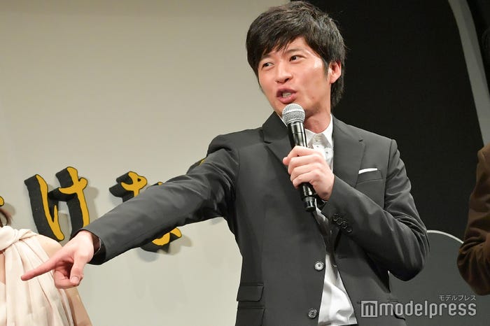 千葉雄大に突っ込む田中圭『ドヤ顔で言うんすよ』(C)モデルプレス