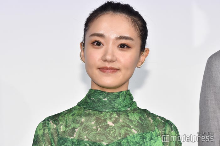 奈緒(C)モデルプレス