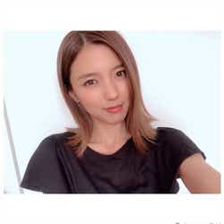 モデルプレス - 真野恵里菜、10cmカットの外ハネヘアが可愛い