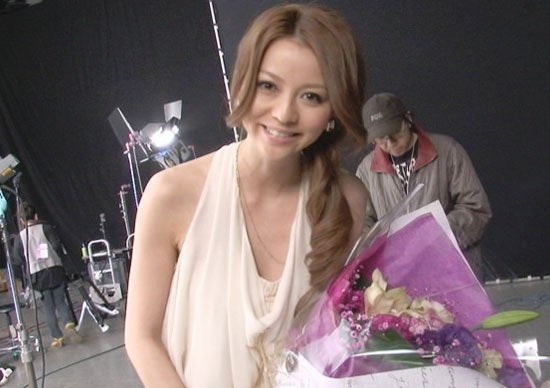 香里奈/「イブA錠」CM撮影オフショット