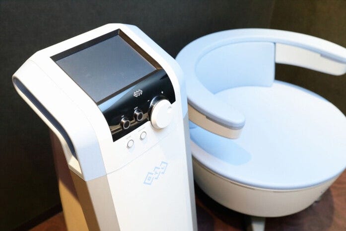 こちらがエムセラ。スイッチを入れるとお尻を突き上げるような運動刺激がスタート