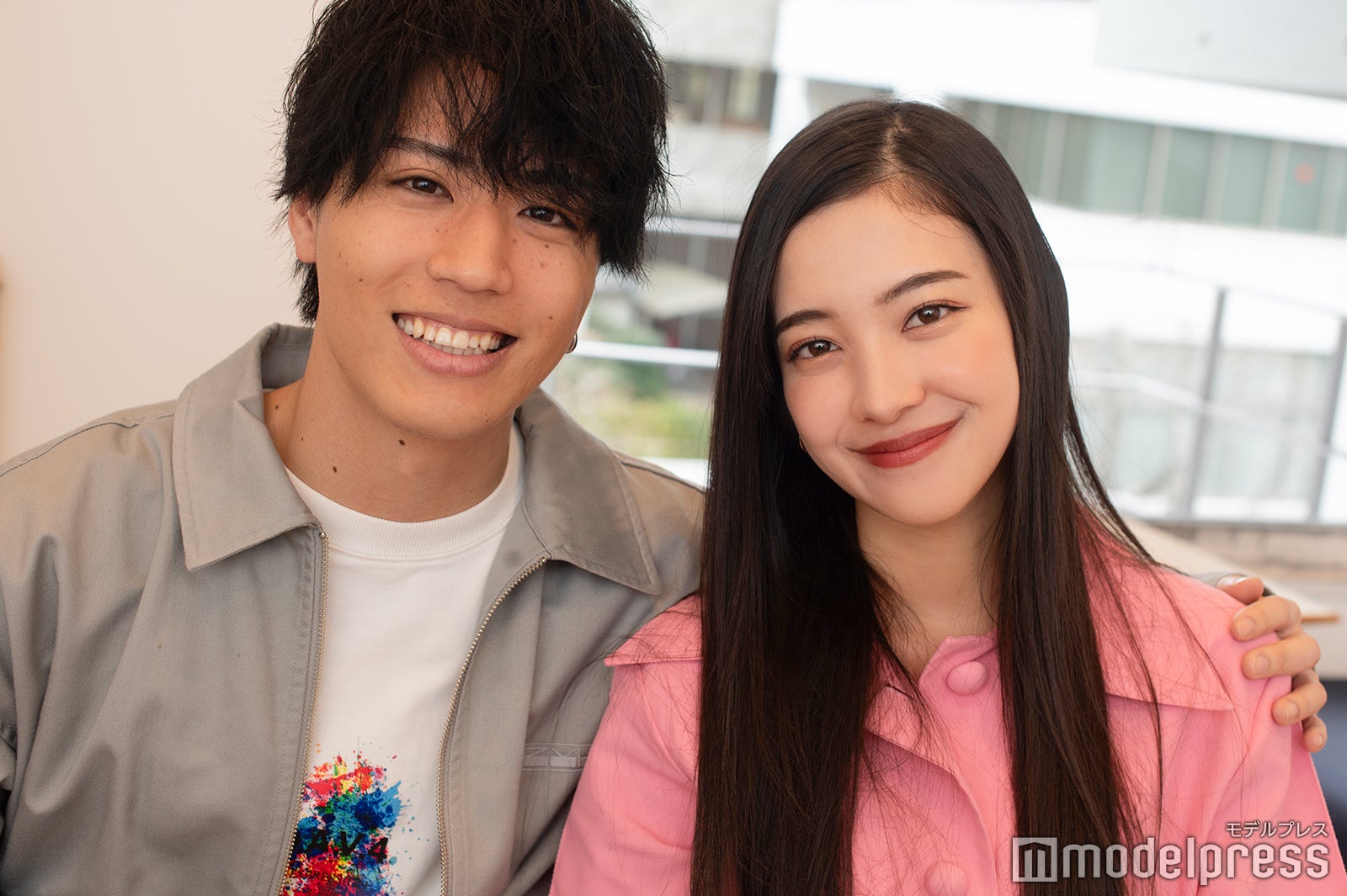 森山、谷岡美沙紀（C）モデルプレス