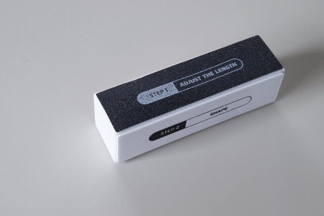 100円ショップ　100均　100円　百円　百円ショップ　便利　優秀　使える　おすすめ　オススメ　レビュー　ダイソー　DAISO　ダイソー商品　人気　ネイルケアブロック　爪磨き　爪みがき　ネイル磨き　ネイルケア　ブロック　バッファー