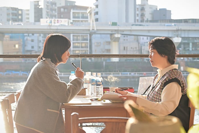 西田尚美、池谷のぶえ「クジャクのダンス、誰が見た?」第9話(C)TBS