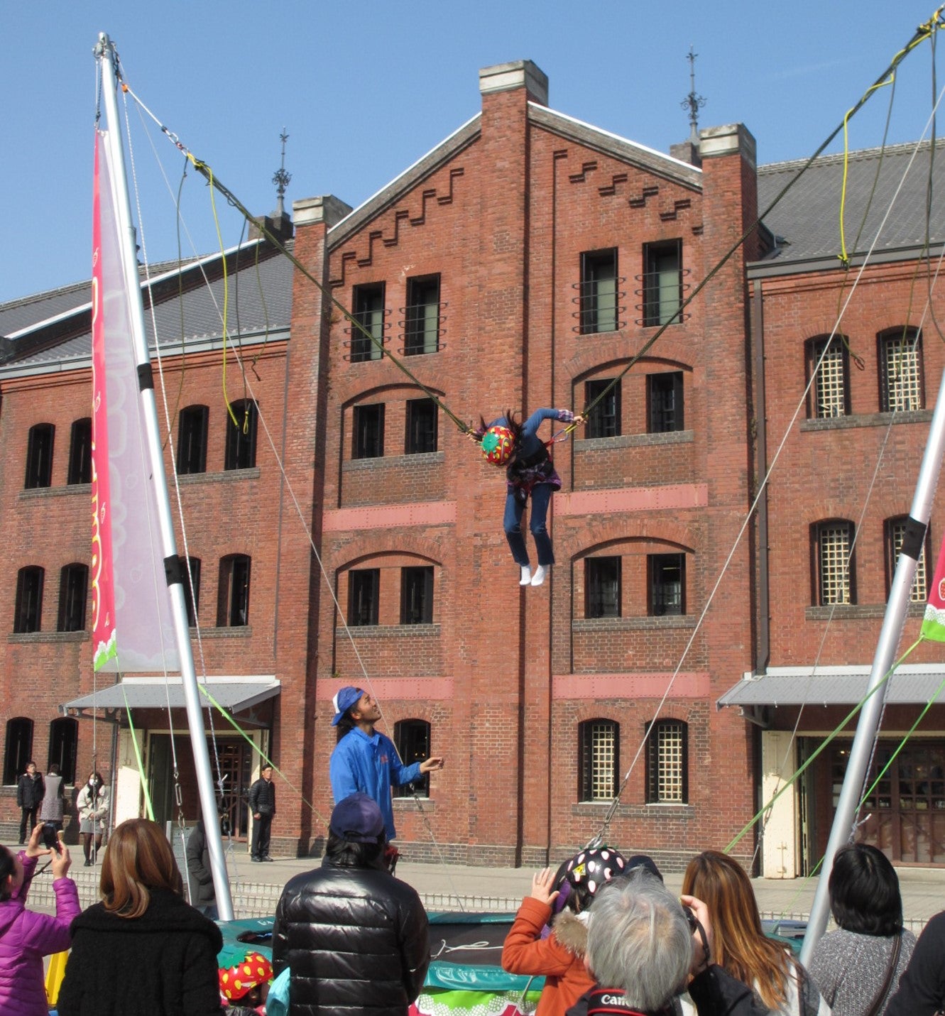 いちごのジャンプゾーン／画像提供：株式会社 横浜赤レンガ