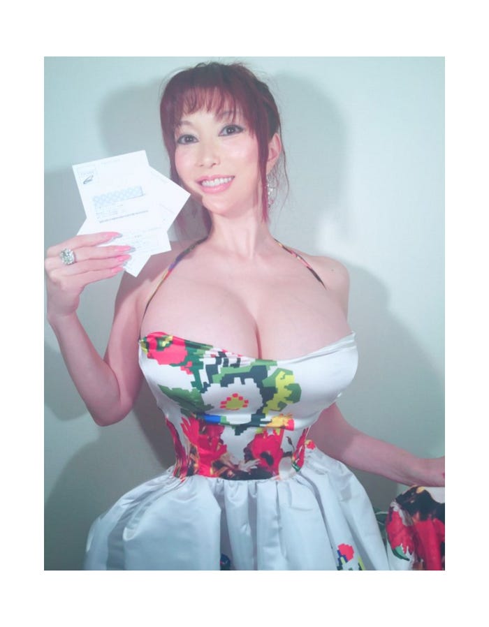 叶姉妹オフィシャルブログ(LINE)より