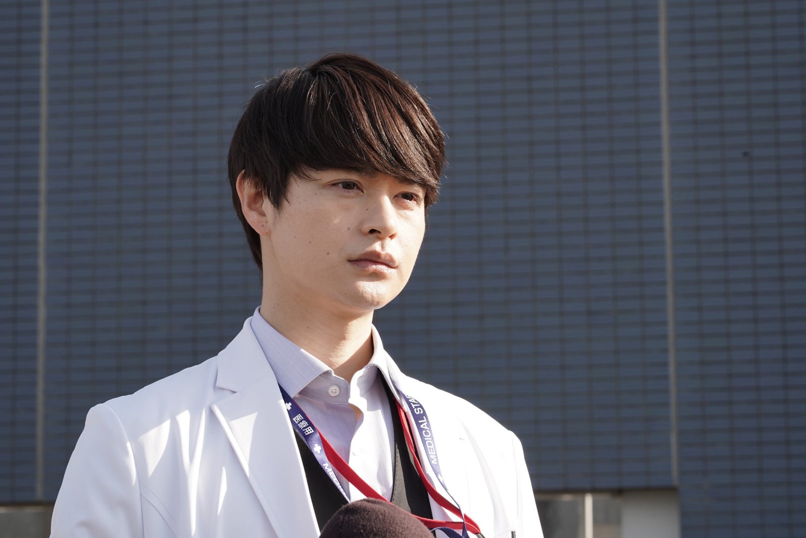 瀬戸康史「院内警察」第6話より（C）フジテレビ／共同テレビ