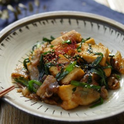 ごはんが進む。豚バラと厚揚げのピリ辛炒め煮