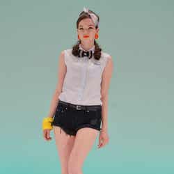 「phebely (フィービリー)」