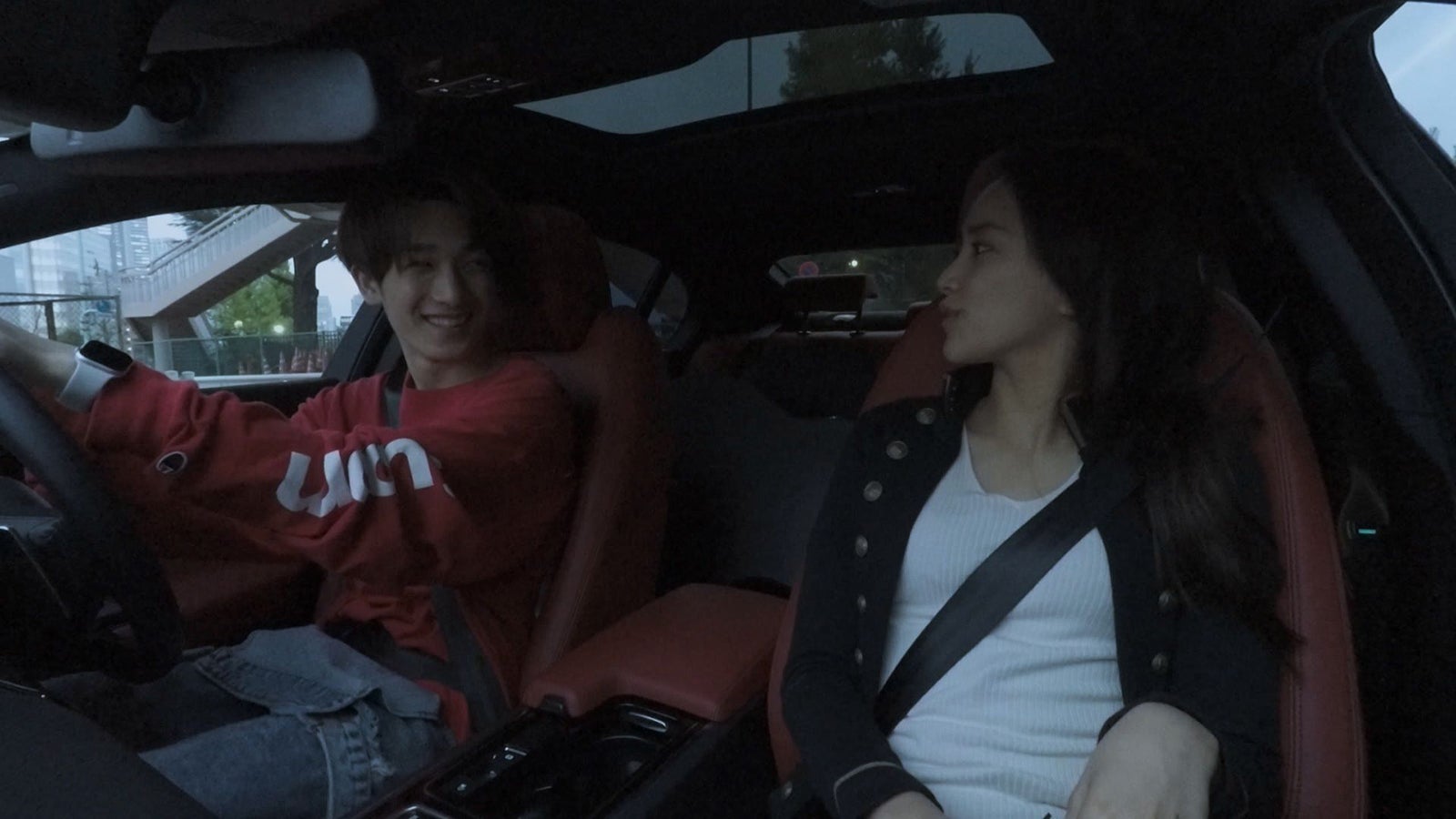 流佳、春花「TERRACE HOUSE TOKYO 2019-2020」4th WEEK（C）フジテレビ／イースト・エンタテインメント