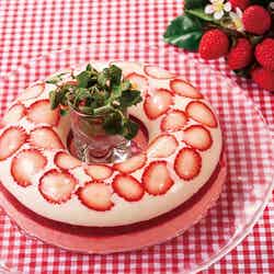 スイーツビュッフェ~苺づくしの幸せピクニック~/画像提供:リーガロイヤルホテル東京