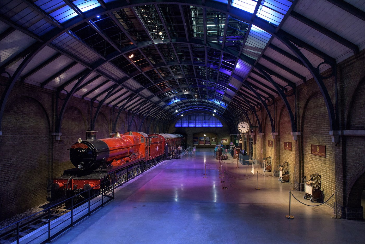 スタジオツアーロンドン／‘Wizarding World’ and all related names, characters and indicia are trademarks of and （C） Warner Bros. Entertainment Inc. – Wizarding World publishing rights （C） J.K. Rowling.Warner Bros. Studio Tour London – The Making of Harry Potter.