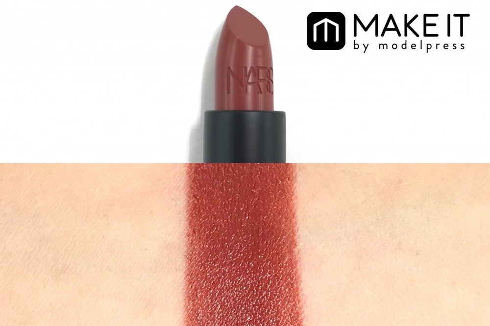 NARS リップスティック／2912／3,300円（税抜） (C)メイクイット