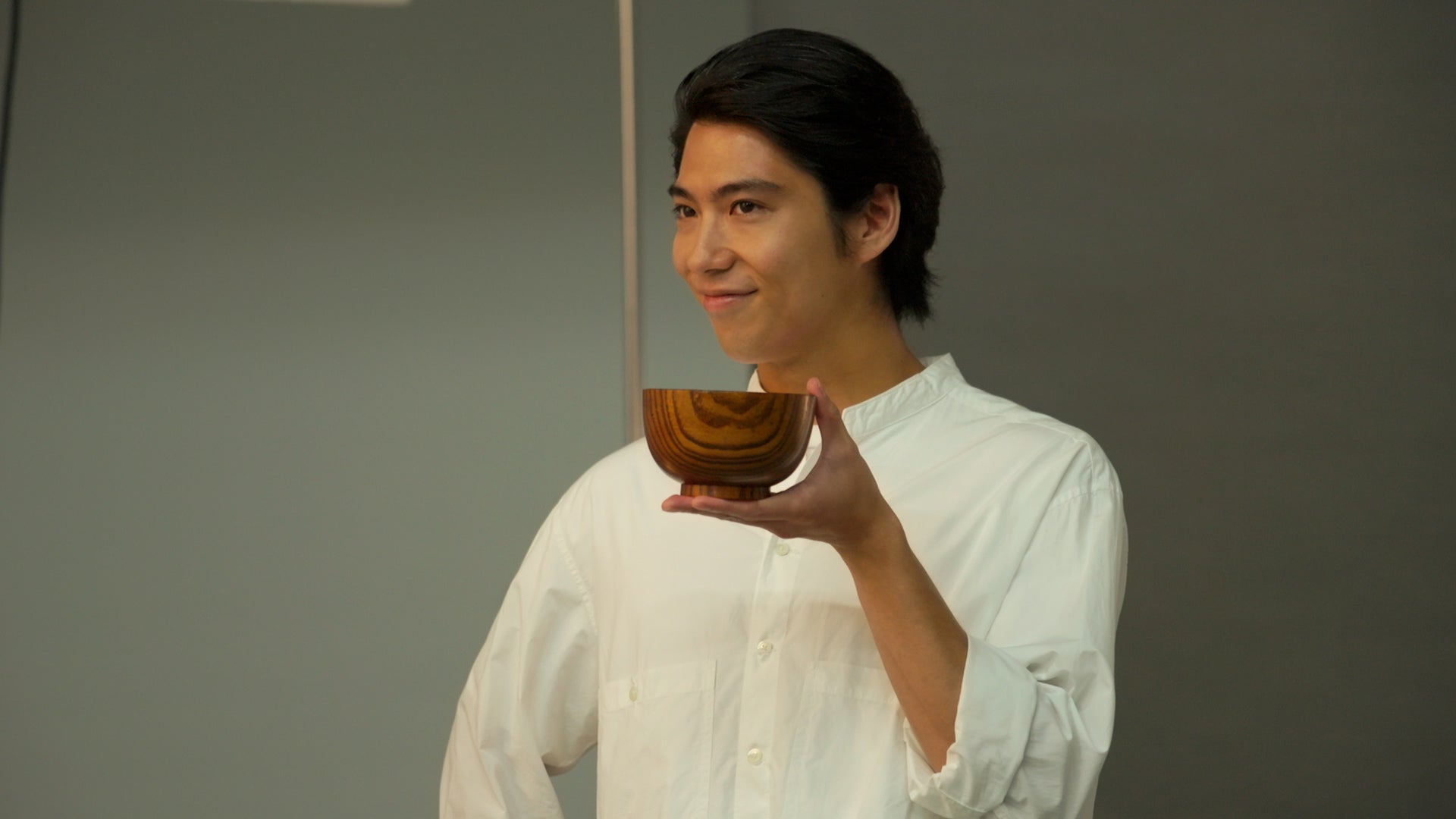 賀来賢人／メイキングカット（提供写真）