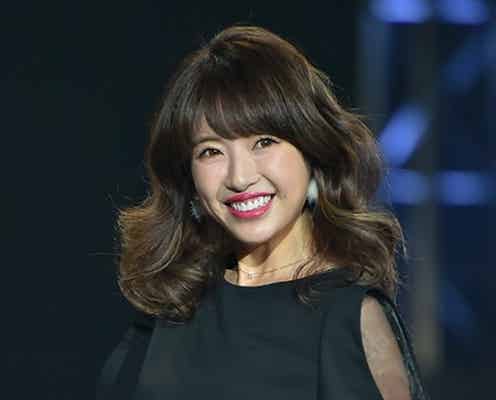 くみっきー、ブラック透けドレスで大人の色気<神コレ2015A/W>
