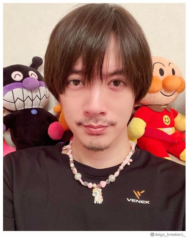 コロナ感染のDAIGO、ヒゲ姿で復帰報告「妻、娘にうつらなかったのでホッとしています」