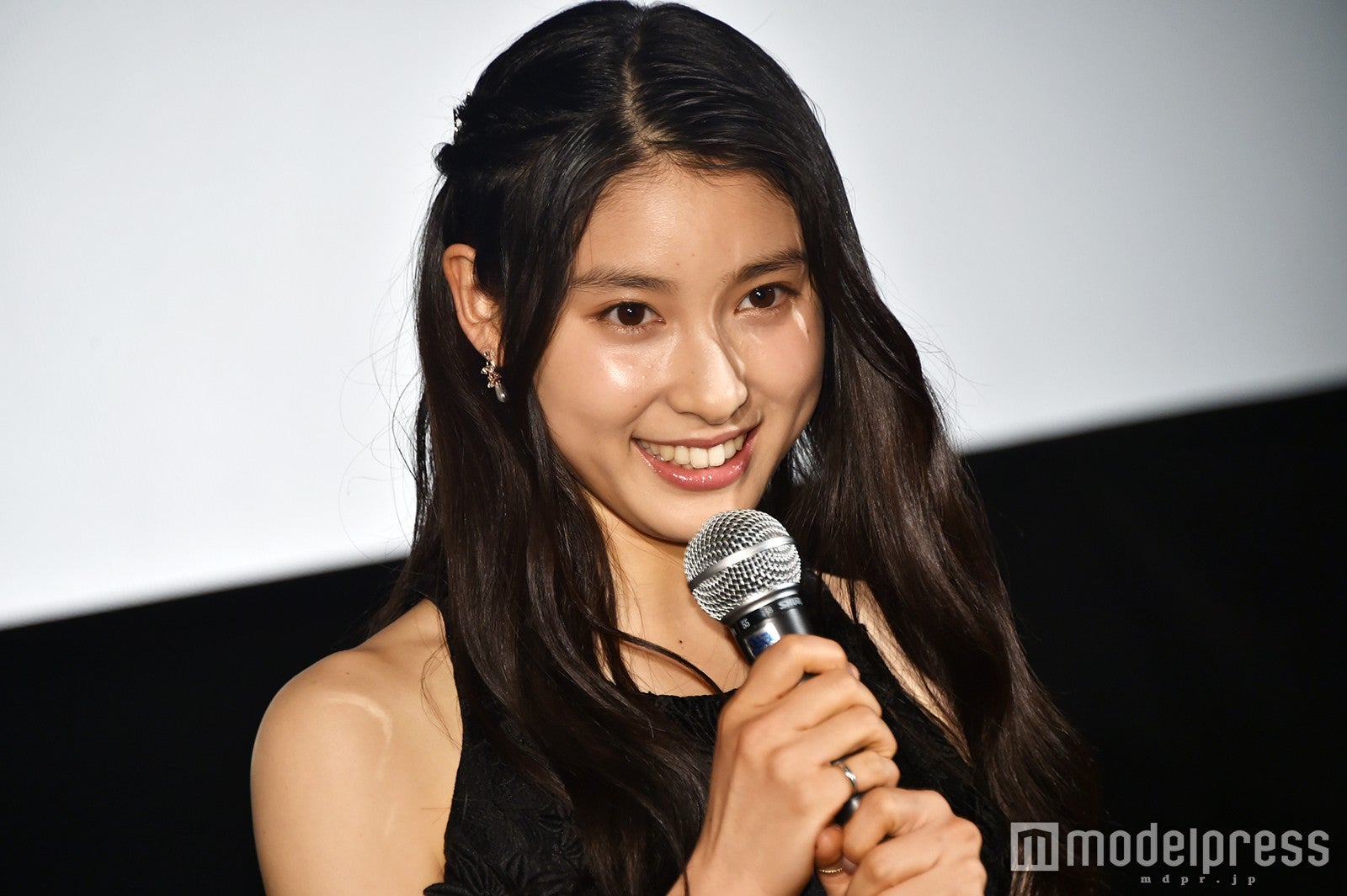 土屋太鳳／「島ぜんぶでおーきな祭 第9回沖縄国際映画祭」舞台挨拶より（C）モデルプレス