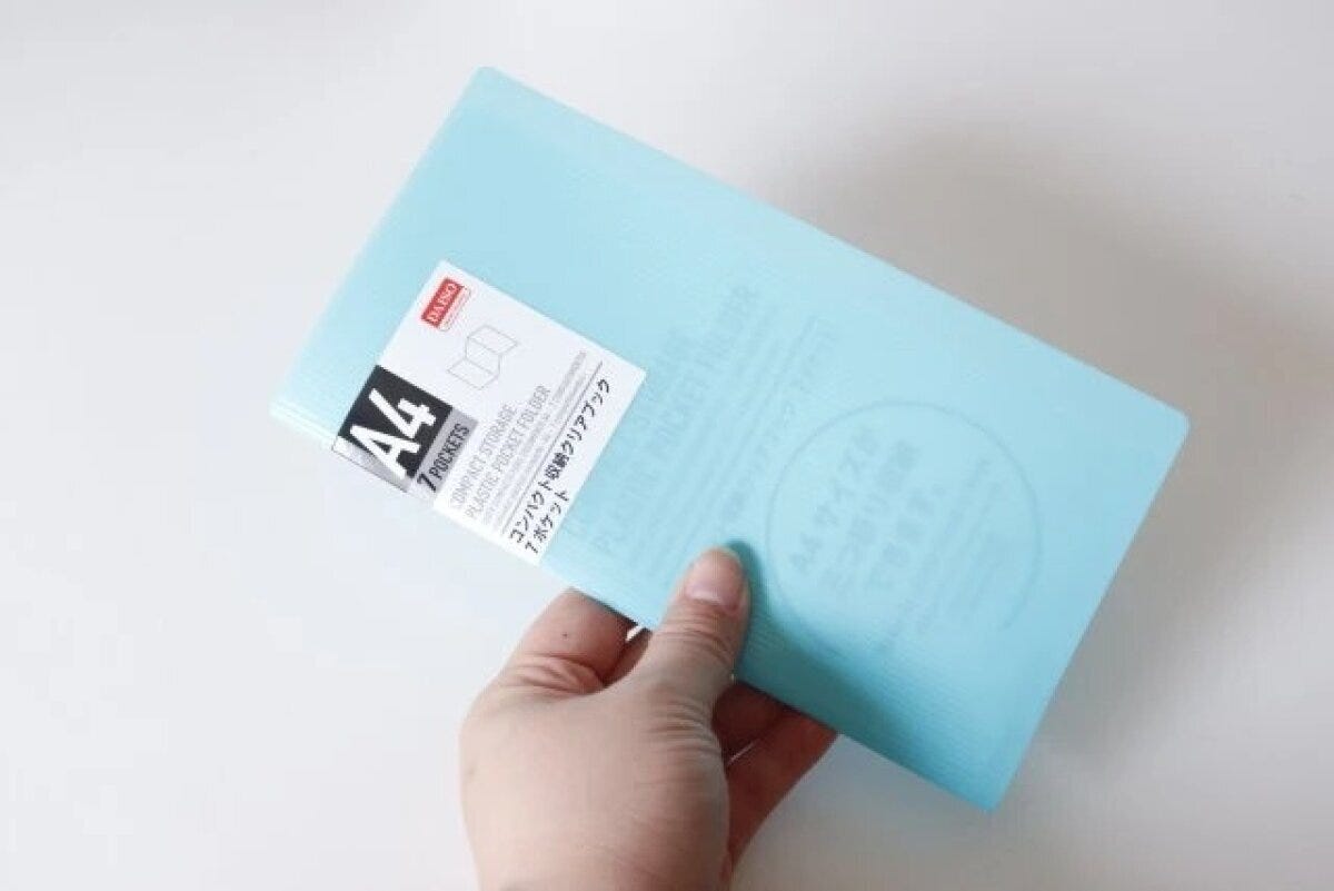 ダイソー コンパクト収納クリアブック(A4、7ポケット) ダイソー コンパクト収納クリアブック(A4、7ポケット)