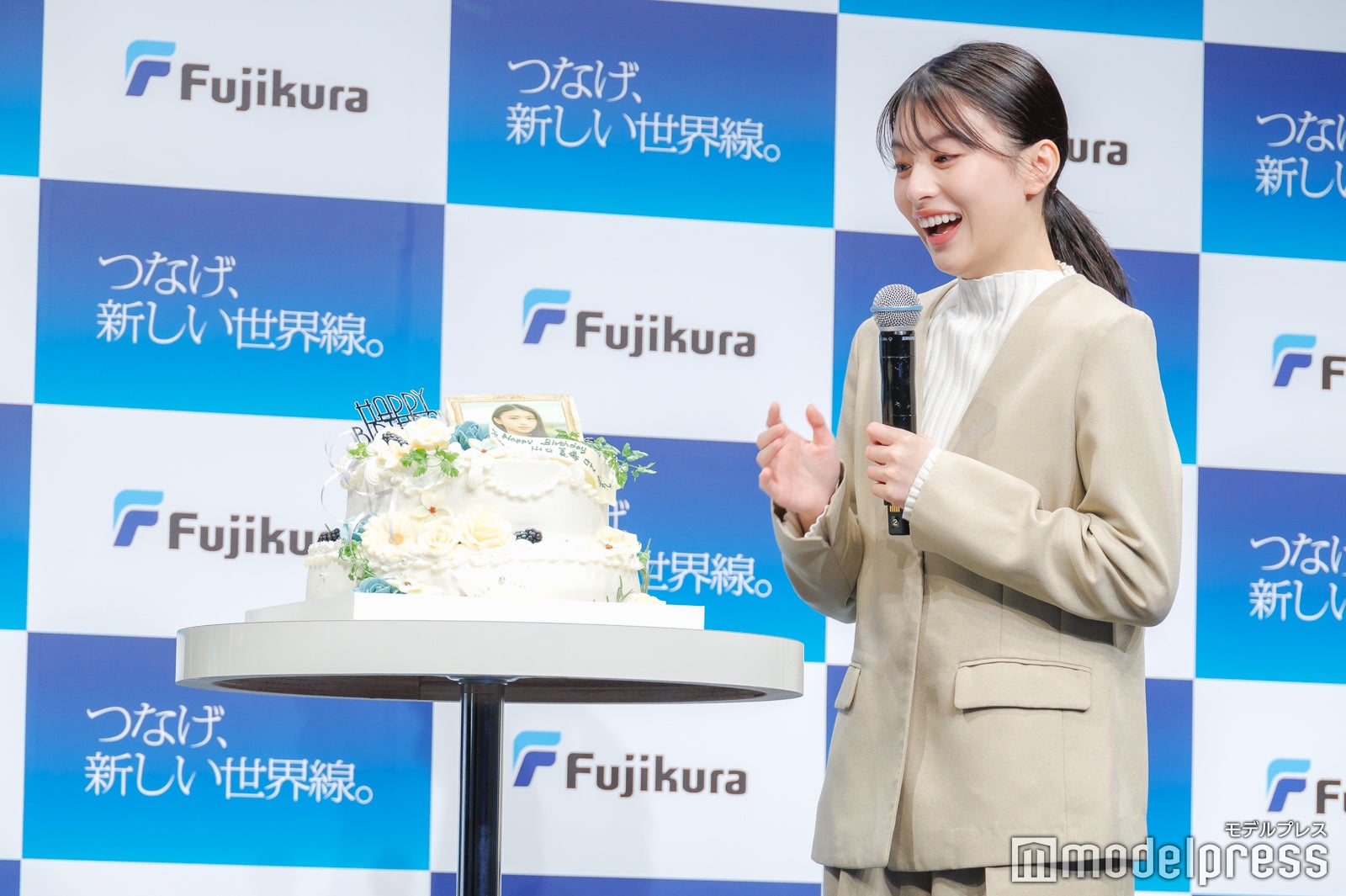 出口夏希（C）モデルプレス