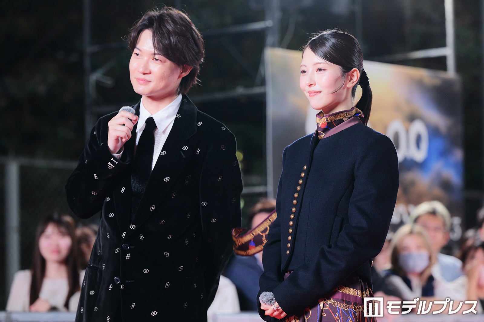 神木隆之介、浜辺美波（C）モデルプレス