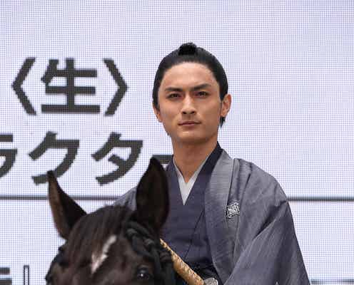高良健吾、馬にまたがり見事な手綱さばき!“戸惑った”オーダーを明かす