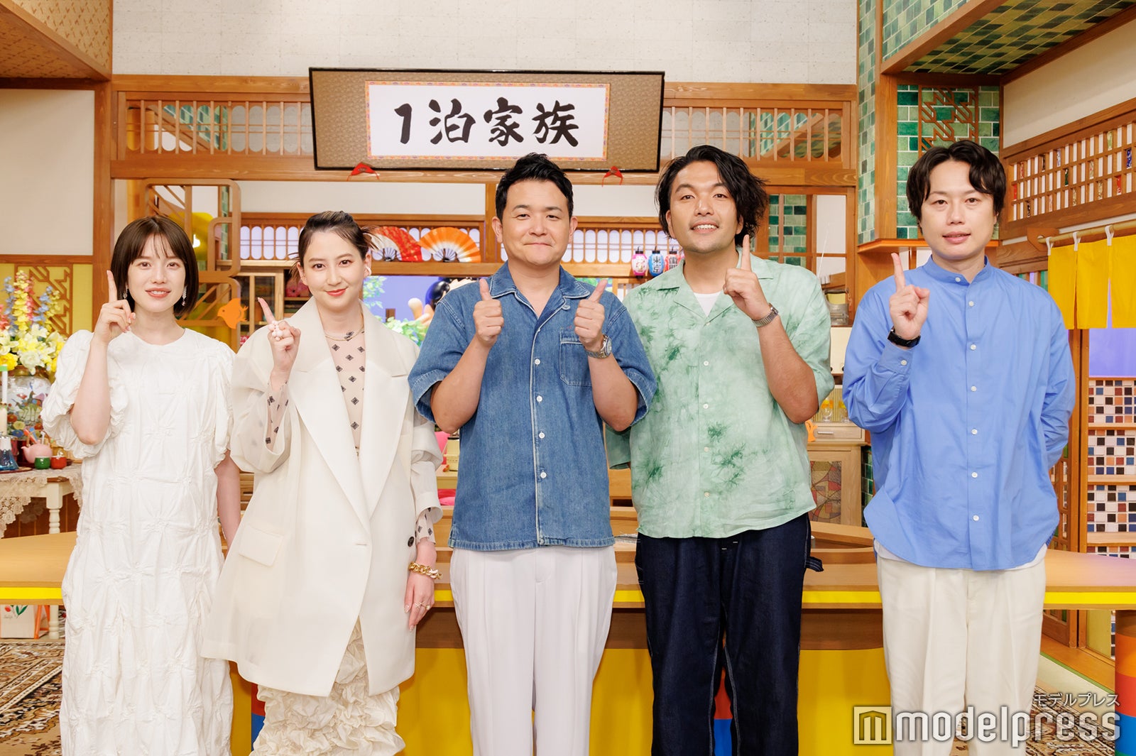 弘中綾香、河北麻友子、ノブ、見取り図（盛山晋太郎、リリー）（C）モデルプレス