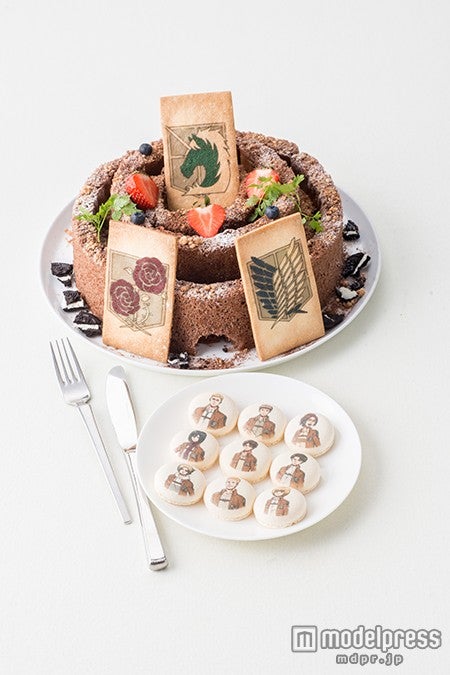 進撃のウォール・ケーキ￥4800／画像提供：井上商事