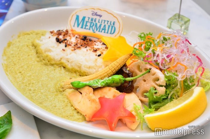 アトランティカへようこそカレー　1,990円 （C）ビューティーガール（C）Disney