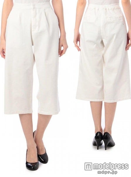 ホワイトデニムガウチョパンツ「WORLD ONLINE STORE」6,372円(税込)