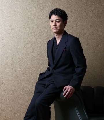 妻夫木聡 熱く真っすぐな男3度泣き「僕は一回乗った船は下りない」 ブルーリボン賞主演男優賞15年ぶり2度目