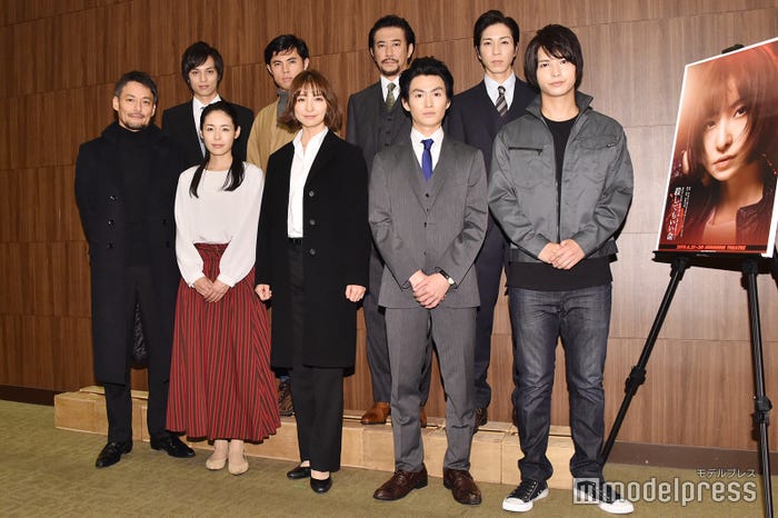 (前列左より)山口馬木也、西原亜希、篠田麻里子、松田凌、中村優一、(後列左より)瀬戸啓太、小島よしお、水谷あつし、田中稔彦 (C)モデルプレス