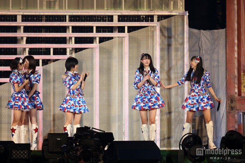「AKB48 2013 真夏のドームツアー～まだまだ、やらなきゃいけないことがある～」ナゴヤドーム公演2日目より（C）AKS