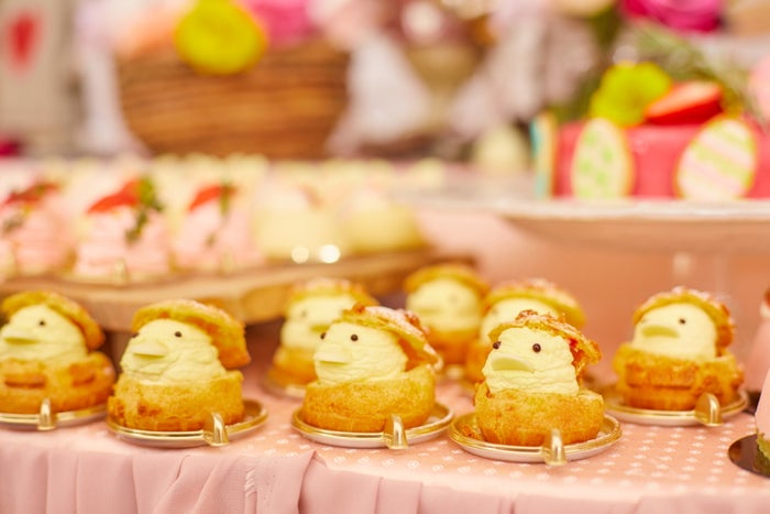 アリスのフラワーティーパーティー～不思議の国のイースターガーデン～／画像提供：ベストブライダル