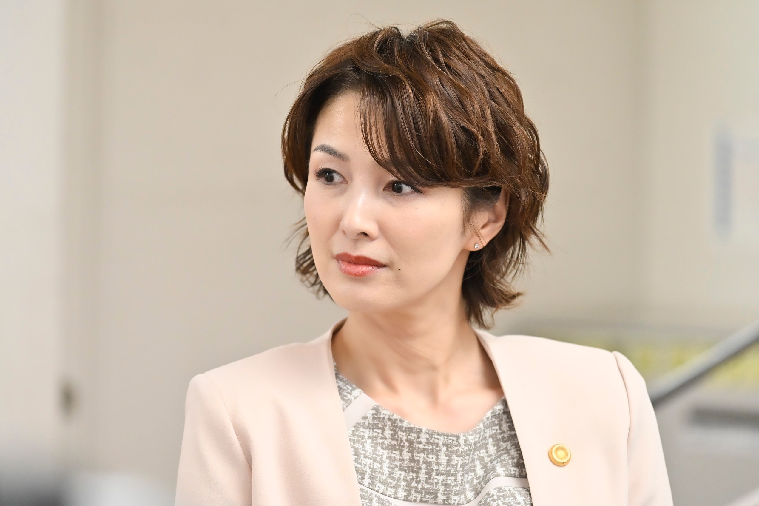 吉瀬美智子「うちの弁護士は手がかかる」第8話より（C）フジテレビ