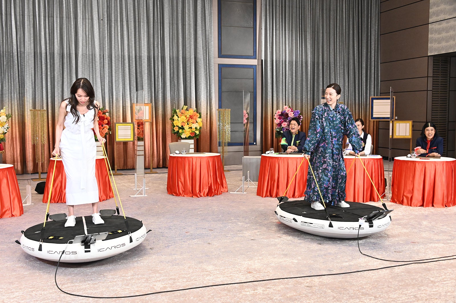 戸田恵梨香、永野芽郁（C）日本テレビ