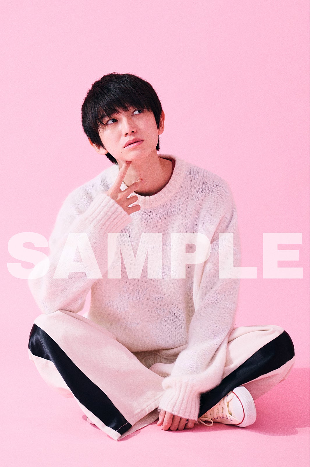 『本郷奏多カレンダー2024』MAILIVIS特典ステッカー（C）SDP