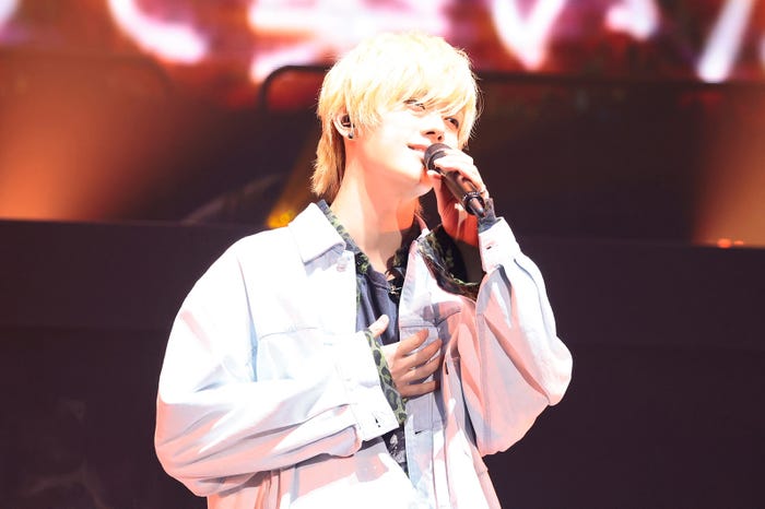 中本悠太「HiGH&LOW THE WORST X」PREMIUM LIVE SHOW(C)2022「HiGH&LOW THE WORST X」製作委員会(C)高橋ヒロシ(秋田書店)HI-AX