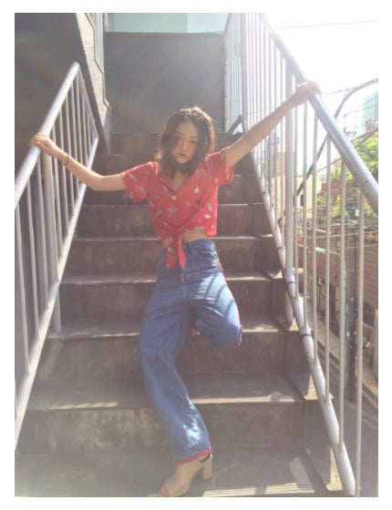 岡田結実、くびれ露わなセクシー私服を公開「ドキドキする」と絶賛の声