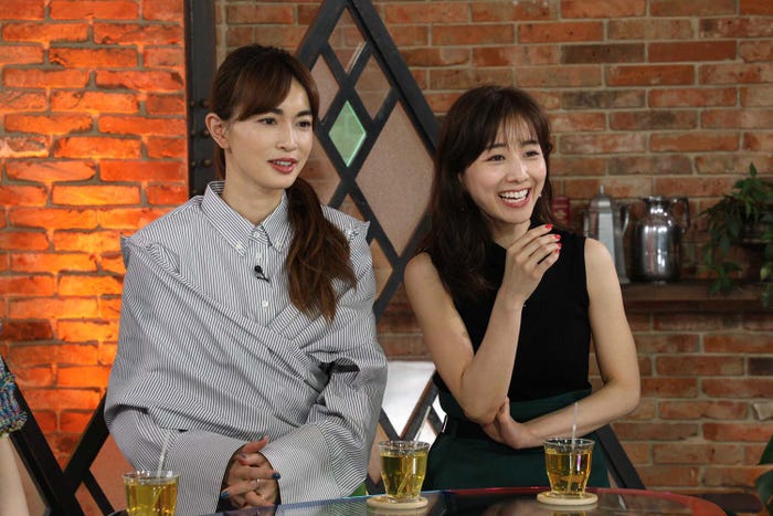(左から)長谷川京子、田中みな実(画像提供:関西テレビ)