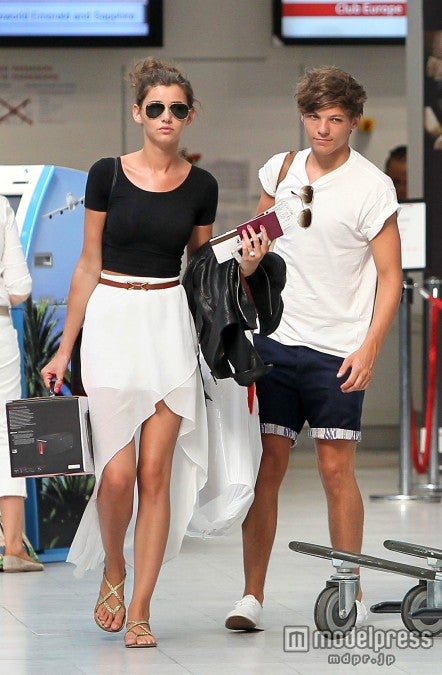 恋人エレノア・カルダーとツーショット。Snapper Media / Zeta Image