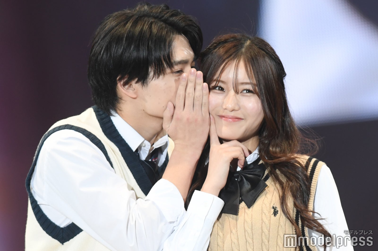 「今日好き」“わたのあ”カップル、成立直後にランウェイ登場 耳打ちでラブラブ密着【札幌コレクション2024SS】