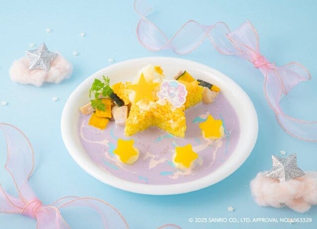 キキ＆ララのテーマカフェの夢みる星空オムカレー