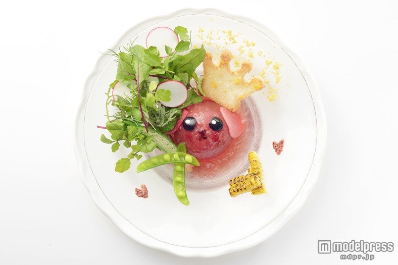 「トマトのロイヤルサラダプレート」￥1，580（C）DENTSU INC．