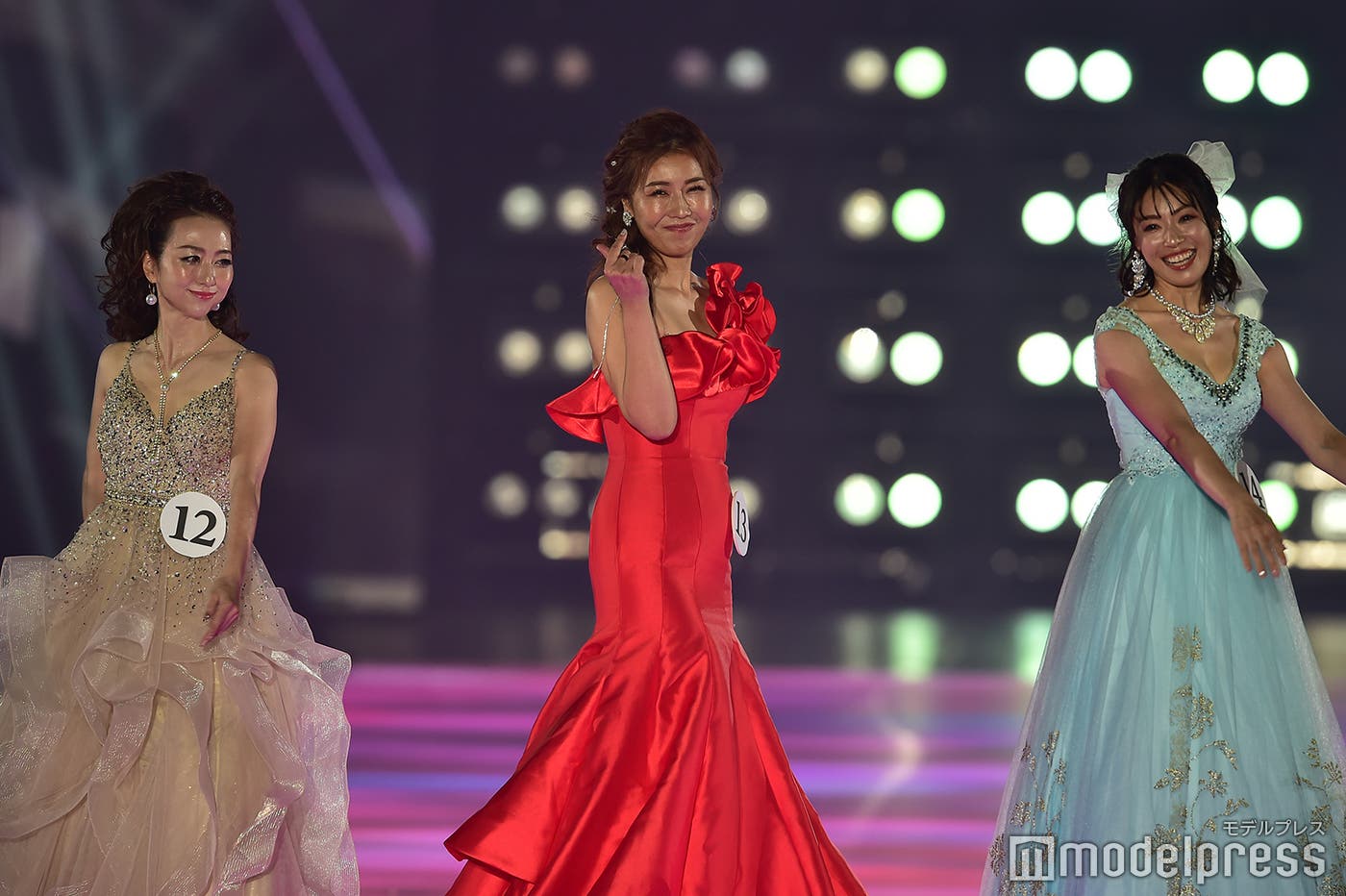 石田真理さん、山本文子さん、伊東千晴さん(C)モデルプレス