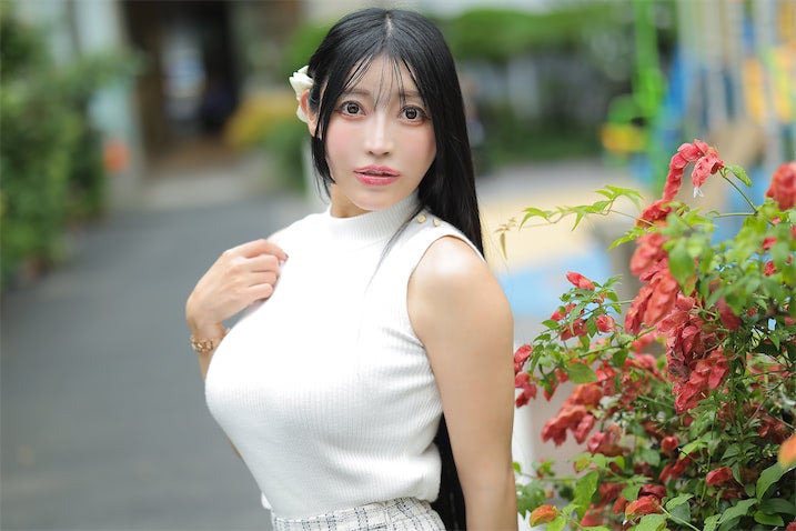身長167cmLカップグラドル・みねりお「ダンスは苦手でした」京都育ちの少女がポールダンサーになるまで