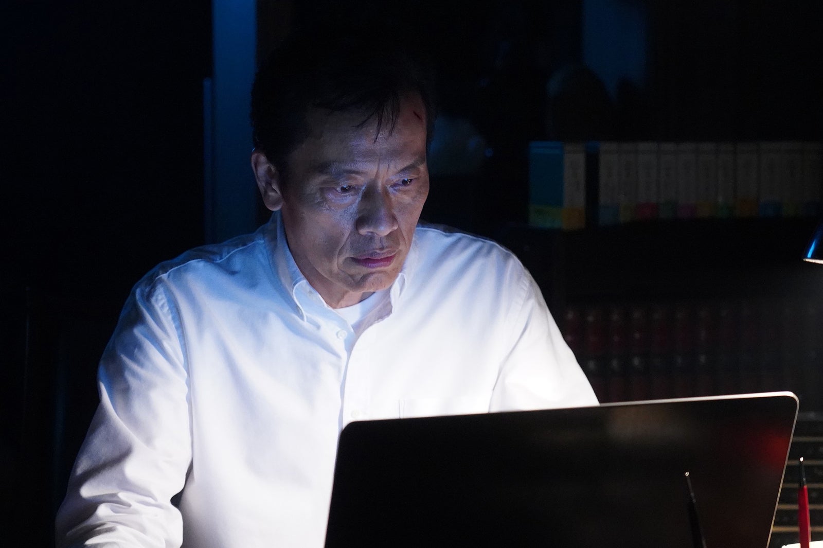 遠藤憲一／「親愛なる僕へ殺意をこめて」最終話より（C）フジテレビ