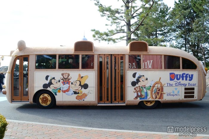 ダッフィーバスお披露目